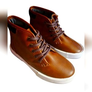 NWT Nautica kids shoes